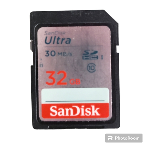 Flash Memory Card - Picture 3 of 9